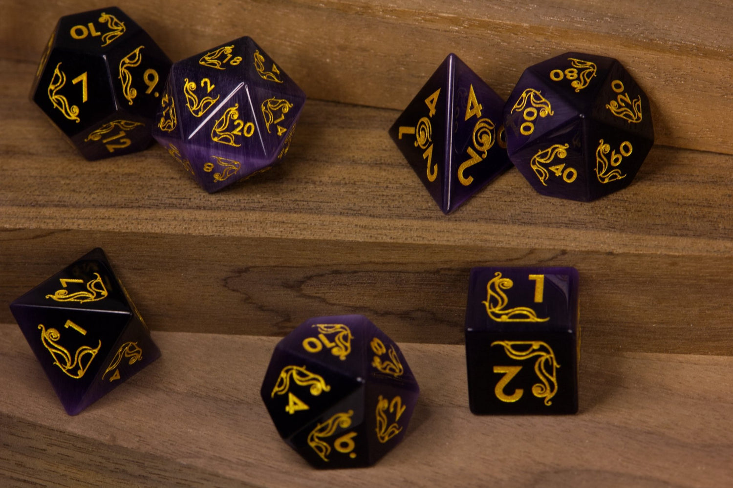 Art Nouveau Purple Catseye Dice - Summit Dice