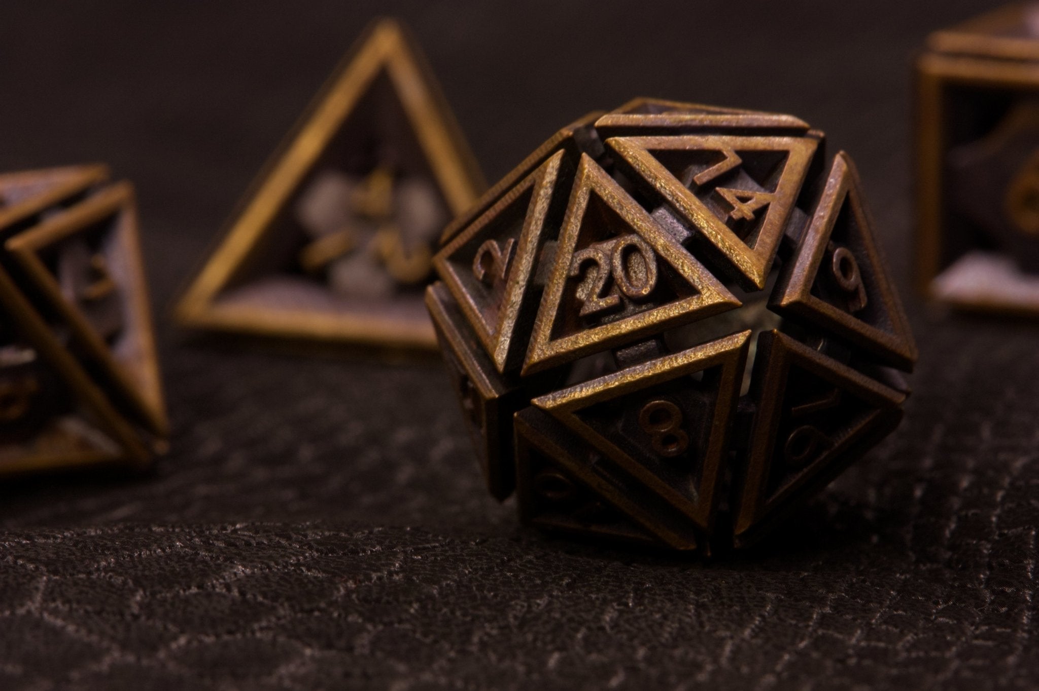 Amazon.com: Chessex Dice: Polyhedral 7-Die Vortex Dice Set